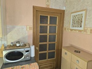 Трехкомнатная квартира, Челябинск, Тракторозаводский район, Салютная, д. 21