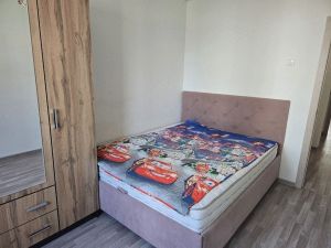 Трехкомнатная квартира, Челябинск, Советский район, Дмитрия Неаполитанова, д. 30